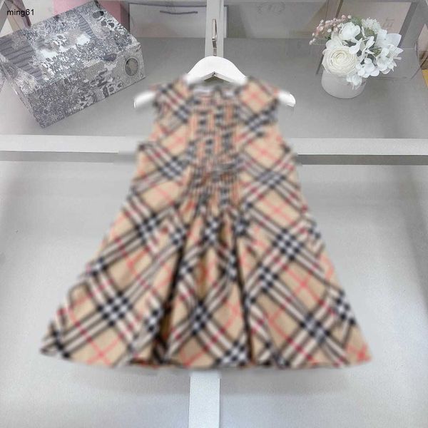 Marka Girls PartyDress Katlanmış Çizgi Tasarımı Bebek Etek Boyut 100-160 Cm Çocuk Tasarımcı Kıyafetleri Kolsuz Tasarım Prenses Elbise 24 Nisan