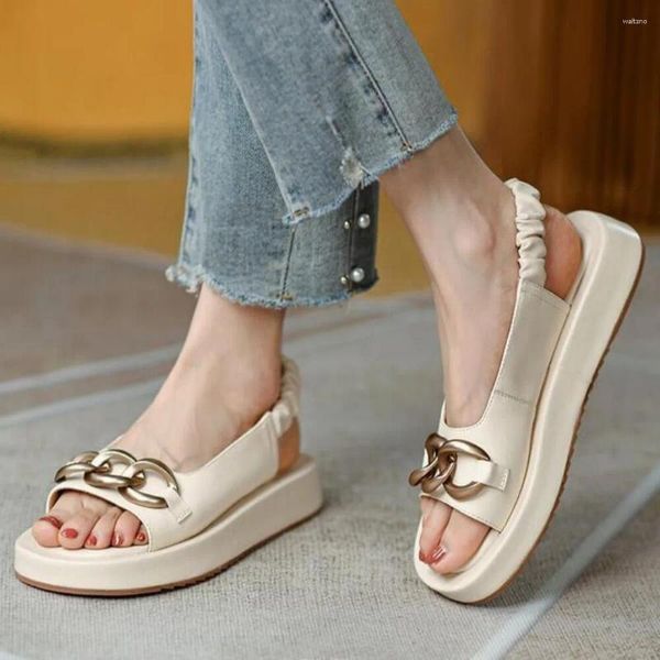 Sandali 2024 estate eleganti beige donne alla moda spesse scarpe da spiaggia della spiaggia della spiaggia della spiaggia aperta femmina casual femmina