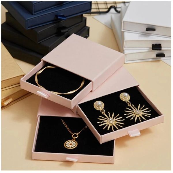 Großhandel 20pcs/Los Schmuck Geschenkbox Pappe Papier Schieberegelboxen benutzerdefinierte Logo Ohrring Halskette Ringboxen Schüttgutschublade Pappe Pappe