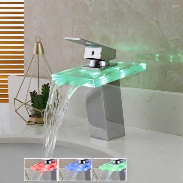 Torneiras de pia do banheiro Torneira Led Faucet Mistura de Cachoeira Led de Torneiras de Deck Crômico Torneiras Montadas de Deck Torpireira