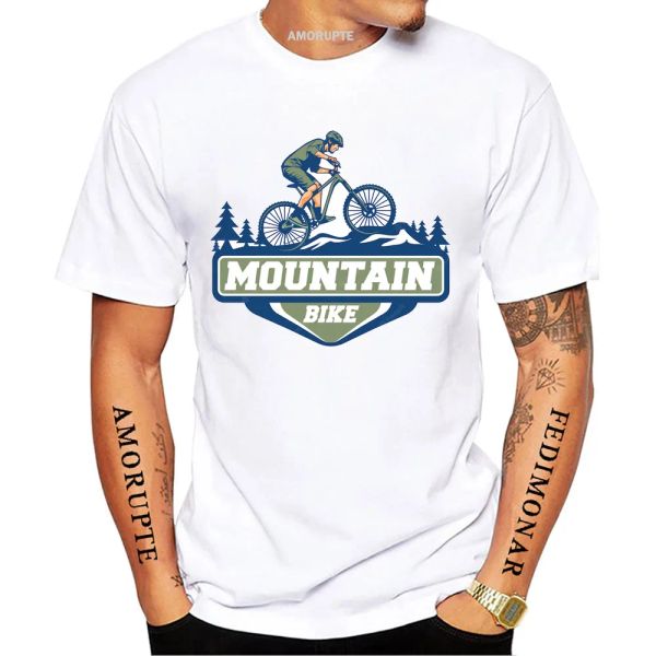 T-shirt per ciclismo per mountain bike astratto a basso disegno geometrico isolato poligonale da triangoli bici da ragazzo casual bianco