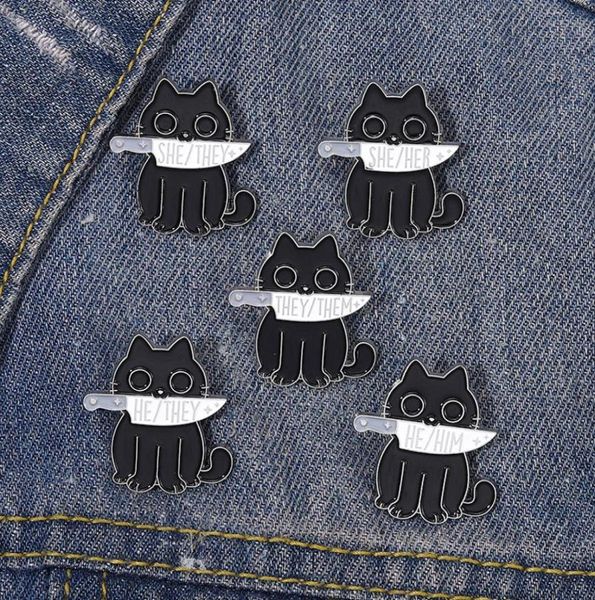 Pronomi di gatto nero Pin Pin Punk Spettaio Quothe She Love Knife Animals Badge Witch Lapel Pin Kitten Goth Jewelry Gift FRI7872780