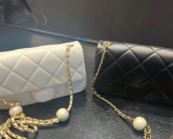 24s Designer Double Pearl Chain Borse 10A Specchio agnello Massa Brapa per lembo in mazza mini Signora della spalla Luxury Crossbody Borse con scatola LC605