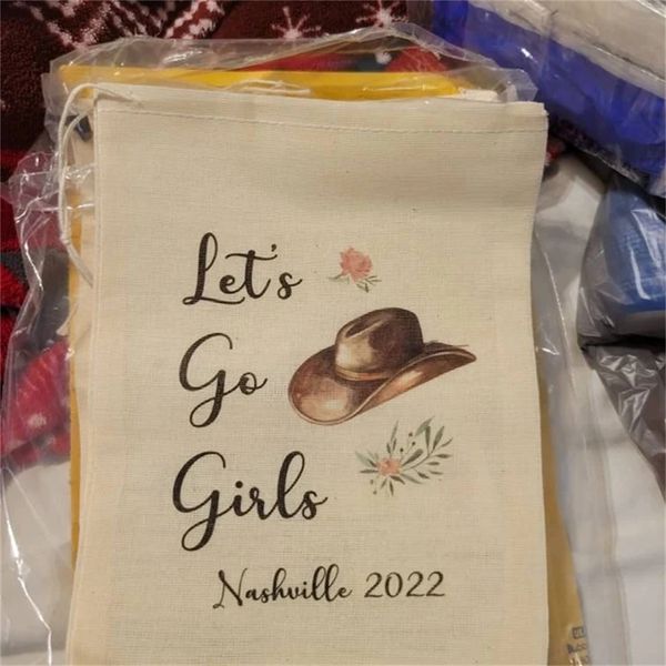 Let's Go Girls Hangover Bag - Bacha de despedida de solteira personalizada.Bachelorette Country, Party Bachelorette de Nashville, Casamento do país