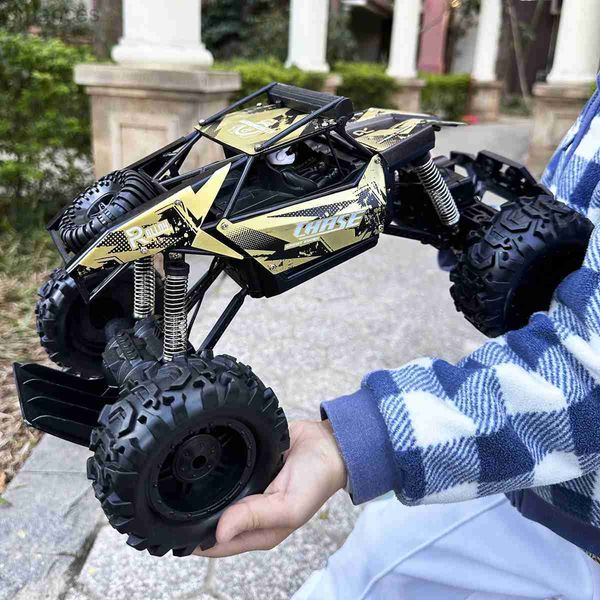 RC/RC Car YueHecheng 1 10 4WD RC Car 2.4g Radio Control Car Buggy Off-Road Remote Control Cars Trucks Boys Toys for Children 240411