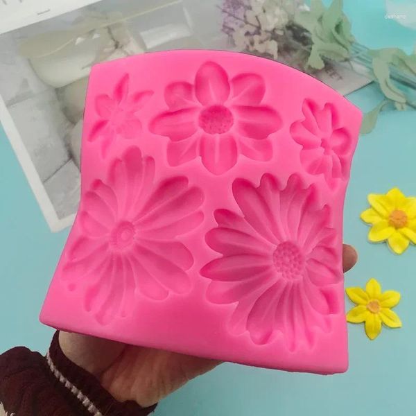 Pişirme Kalıpları 3D Çiçek Silikon Daisy Wild Chrysantemum Çiçekler Çikolatalı Cupcake Yapım Aracı Tatlı Kalıp Kek Dekorasyonu