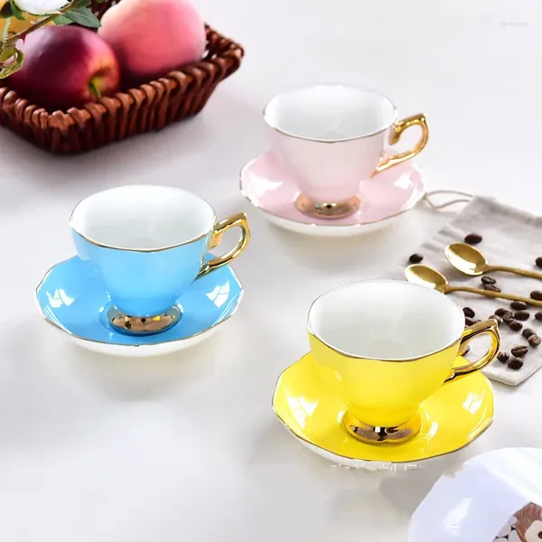 Canecas Creative Bone China Coffee Cup e Pires Set Office Home Office Flower Tea Flower Color Solid Ceramic Water 200ml dxuialoi
