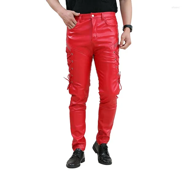 Pantaloni maschili in pelle magra fauci fauci jogger rossi pantaloni da discoteca per feste per uomini con corde