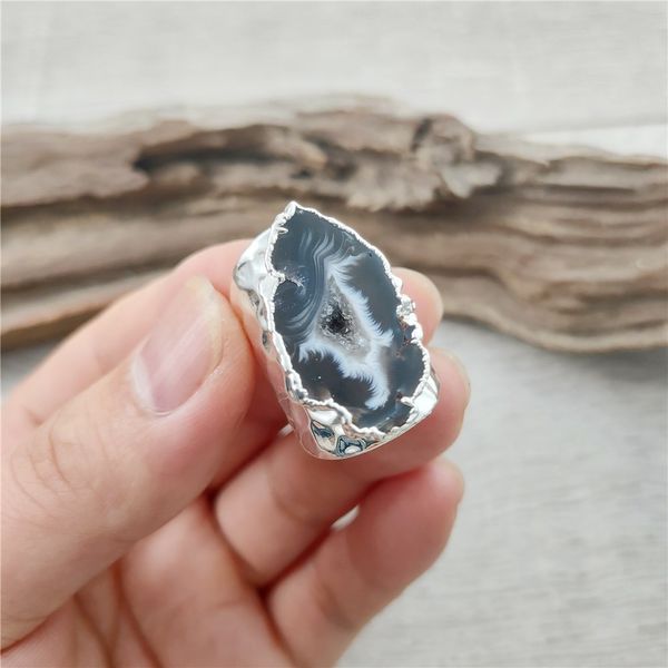 Fuwo Geode Natural Agates Ring, Jóias de design de design prateado deslumbrante, peça de declaração exclusiva (RG028)