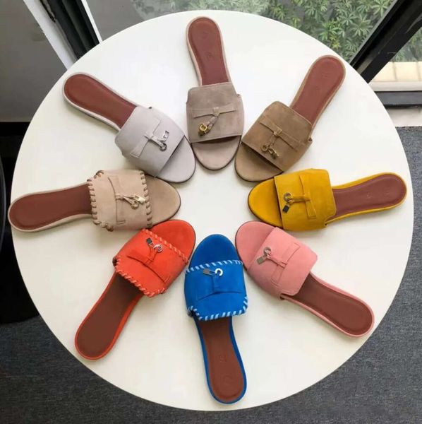 Luxurys Designer Sıradan Ayakkabı Sandal Loro Mule Yaz Piyanalar Takip Süet Deri Seksi Kadın Hediyesi Düz Slaytlar Loafer Güneşli Cazibe Dış Moş Seyahat Sliders2024