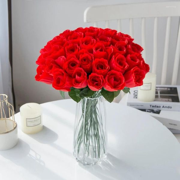 Fiori decorativi 10pcs rose rosse vaso bouquet per decorazioni per la casa ghirlande matrimoniali ghirlande fai -da -te composizione fiore artificiale