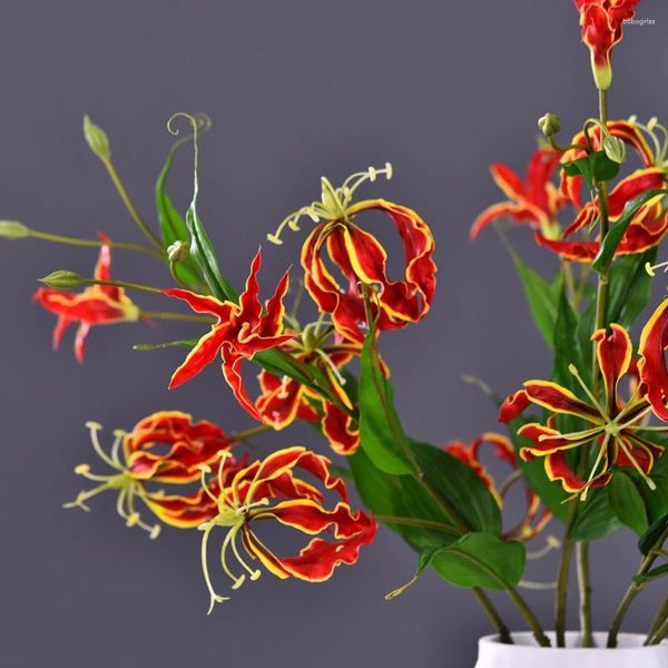 Flores decorativas de alta qualidade Lily Lily Artificial Long Branch Fake for Wedding Home Decoration Fleurs Artificielles