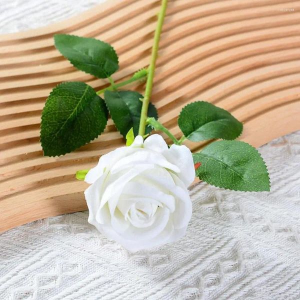 Dekorative Blumen Stoff Blume Dekor Elegante künstliche Rosenzweige für die Home Wedding Party Indoor Outdoor Garten Po Requisiten Faux