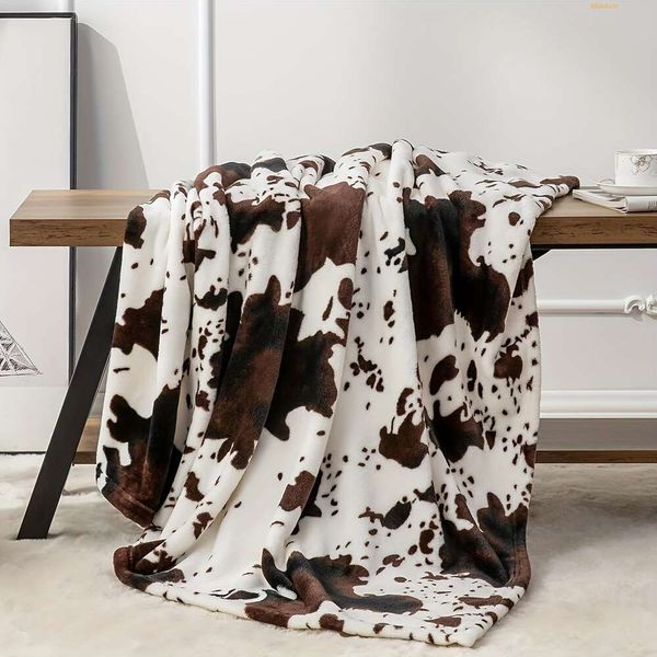 1pc imprimir flanela de flanela macio macio quente cobertor leve e lança sofá couch lear casas decorativa vaca prenda para toda a temporada