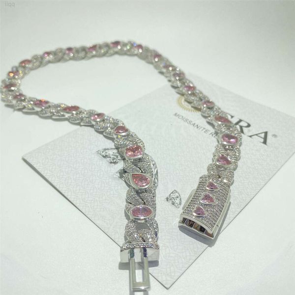 2024 VVS Moissanite Heart Pink Iced Out Chain Chain Fashion Sailor Moon Custom 925 Sterling Silver Women Jóias Colar Cubano