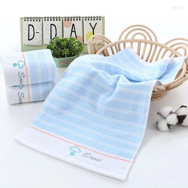 Asciugamano 3pcs/lotto garza di cotone ricamato da 25 50 asilo per bambini fatta per bambini morbida e assorbente uso quotidiano
