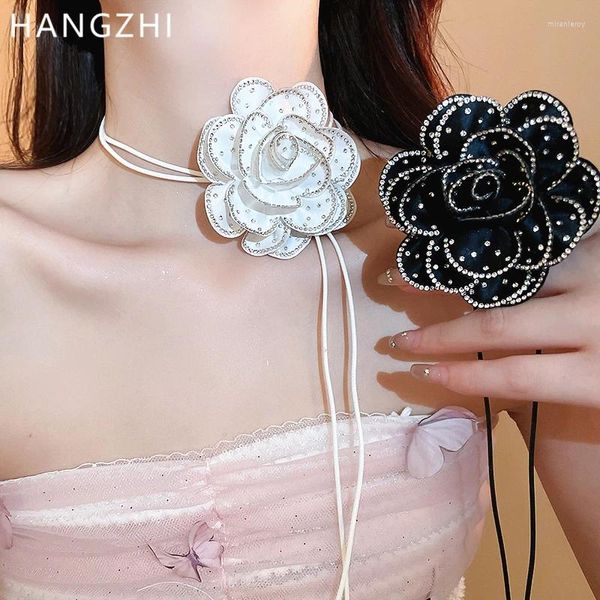 Кокер Ханчжи -Афтотон Черный белый ожерелье из роз клавикулярная цепная цветочная вечеринка Свадебные ювелирные украшения для женщин 2024