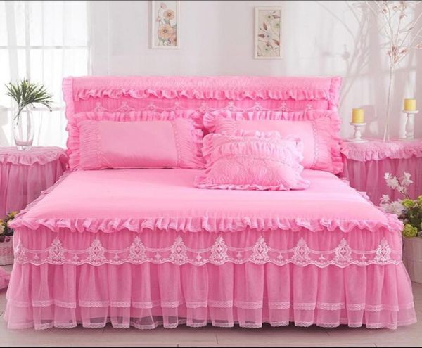 Scapa da letto in pizzo Le cuscinetti della gonna cuscinetti rosa Copertina di volant di nozze romantiche per matrimoni principessa tela da letto king regina doppia casa 4812952