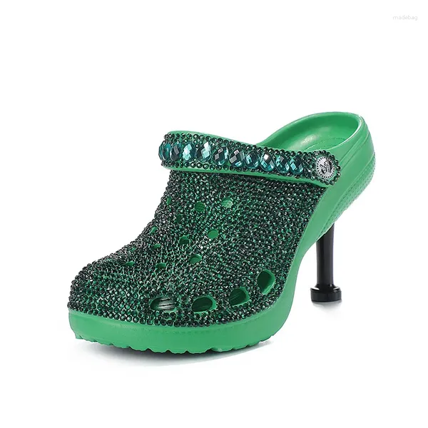 Sandals Design Selppers Sexy Bling Round Toe Sapatos femininos de luxo Stilettos Moda Crystal High Heels Summer Feminino