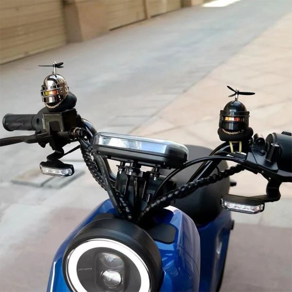 Резиновая утка черная велосипедная украшения автомобильная панель приборной панели украшения с очками для шлема и золотой цепочки