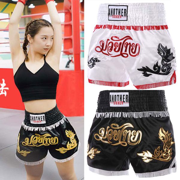 Muay Thai Boxing Shorts Uomini adulti Dammoni bambini combattono Trunks Professional Trunks Trunks Pantaloni da boxer ricamati XS-3XL