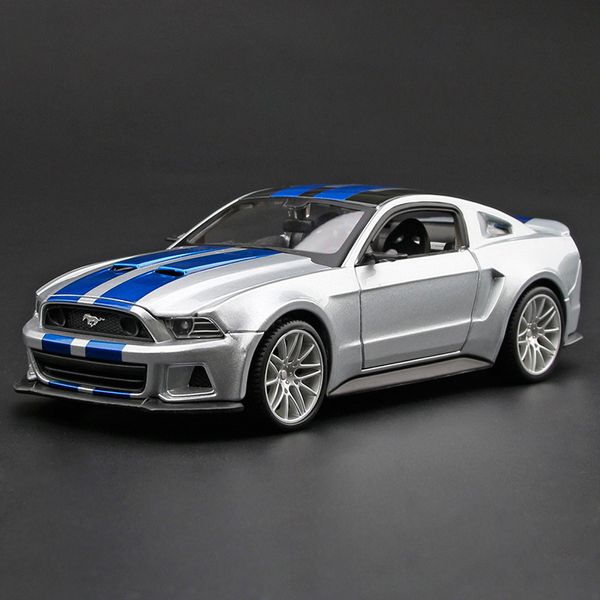 Maisto 1:24 Ford Mustang Gt Street Racer 2014 Muscle Car Letre Auto Diecasts Toy Vehicles Car Model Car Toys for Kids Regali