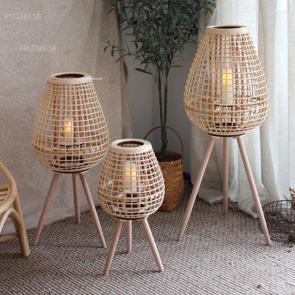 Candele Candele Cangoli cinese Rattan Homestay Courtyard Decoration Lanterna Lampada a vento plug-in da pavimento al soffitto con gambe