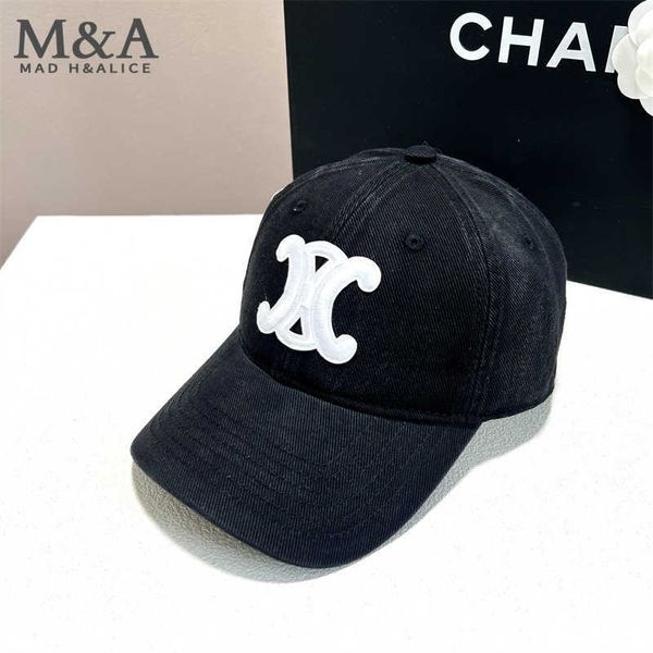 Cappello da baseball del cappello da sole Celies Cappello Capodanno alla moda e bellissima Tide Spring 2024 Show Face Duck Lingue Ats Style per uomo Fashion Womens Fashion