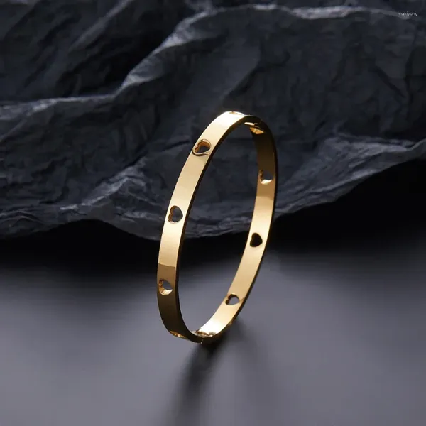 Bangle Simple Hollow Out Heart Bangles for Women Fashion Fashion Saille Steel Dewelry Gold Plated Bracelets Пара подарки на День святого Валентина