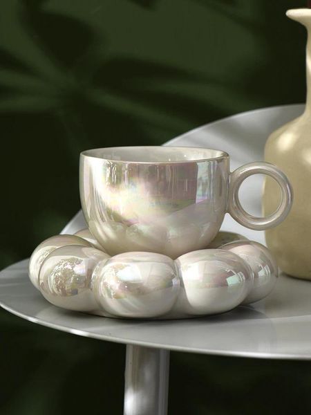 Tassen süße Sonnenblume Keramik Kaffee Tasse Saucer Leichte Luxus hochwertige Hausfrühstück mit Tablett Büro Wasser 200 ml Geschenk