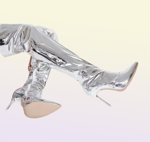 Сапоги женщины сексуальные серебряные зеркало бедра высокие ботинки T показывают заостренные клубные туфли для вечеринок на высоких высоких каблуках на колене для длинных ботинок для WO4821634