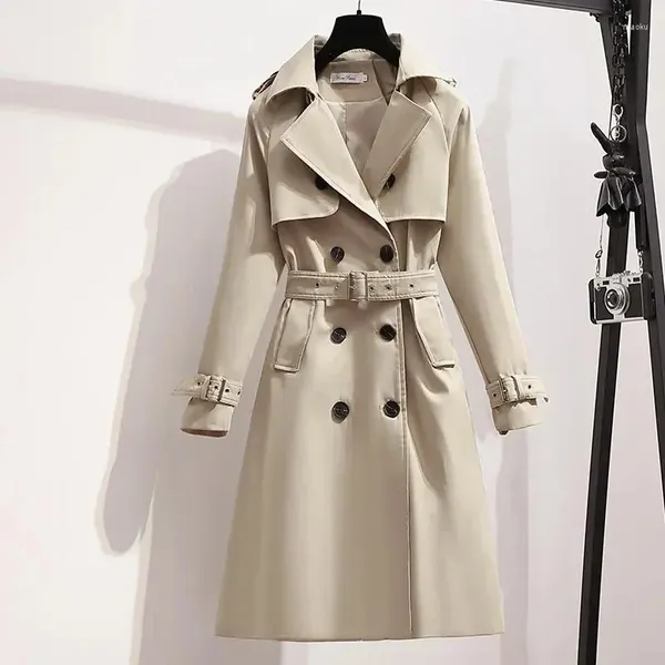 Giacche da donna 2024 Donne a doppio petto di trench sottili con cintura Elegante strofinaggio invernale autunno invernale