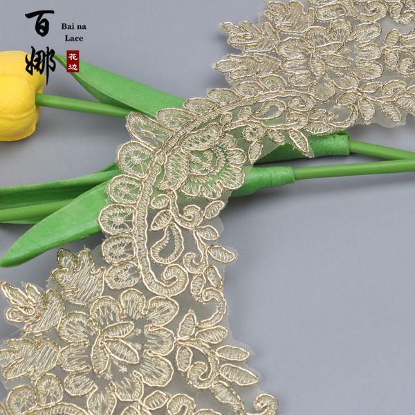 Delicado de 1yard de 12 cm de largura Bordado de tecido de ouro branco veneise veneza malha de renda de renda Apliques de costura artesanato para casamento em dezembro.