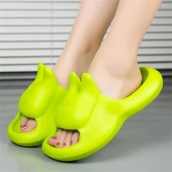 Slippers Sumer Spa Женские сандалии роскошные черные моказинские туфли Flip Flops Белые кроссовки спортивные колледж Модные тренеры