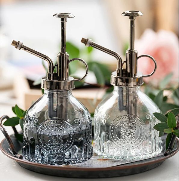 Glasgeprägter Luftdruck Gartengarten kleiner Bewässerung kann die Bewässerung der Wasserflasche Haushalts Glassprayflasche abbauen 240403