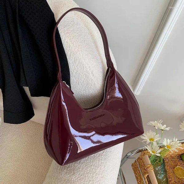 Burgundy Burgundy Burgundy in pelle glossy ascelle glossy sacchetto 2024 donne retrò semplice spalla con cerniera eelegante banco di borsa