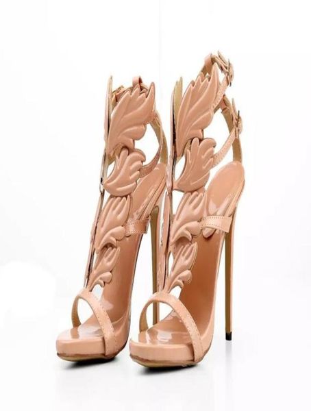 2019 Golden Metal Wings Leaf Strappy Dress Sandal Gold High Sapatos Mulheres Sandals Metálicas de Asas1443002