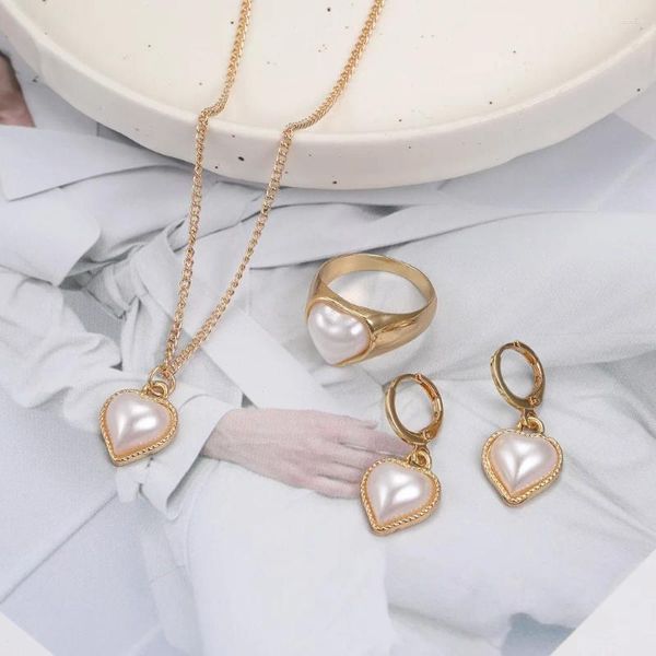 Orecchini di collana set 3pcs Fashion Pearl Jewelry for Women Korean Heart Ring Tendant Trendy Elegante Regalo di nozze