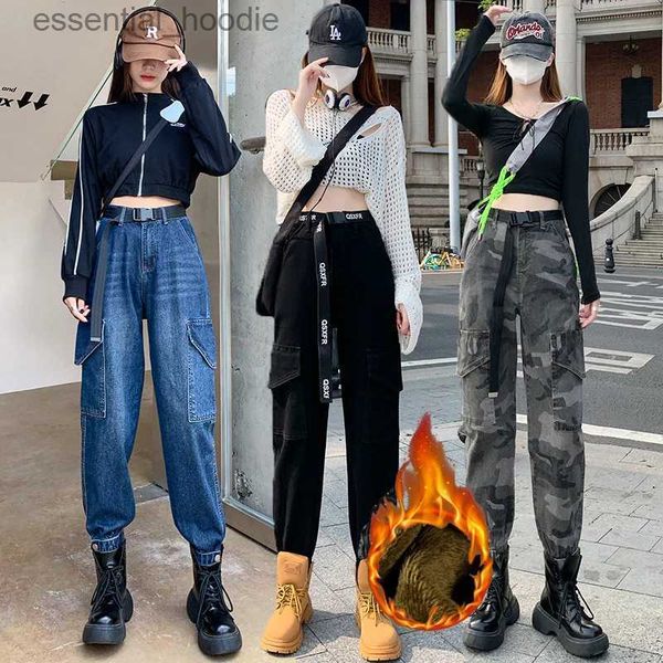 Jeans femininos femininos calças de pelúcia de pelúcia elástica de cintura alta de cintura de rua calças de harém de harém de veludo feminino harajuku bolsos de punk rankgers c240411