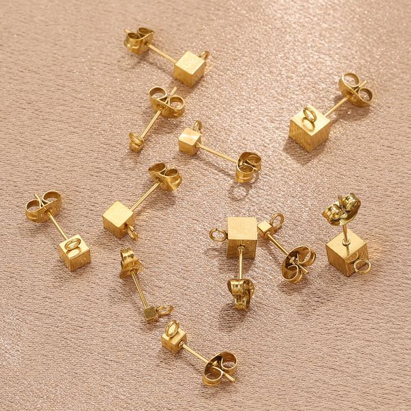 10pcs/lose versilberte leere Post -Ohrring -Bolzen Basisstifte mit Kubikohrrücken -Ohrring -Stecker Erkenntnisse DIY -Schmuck Herstellung