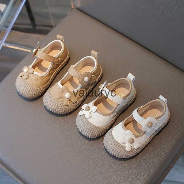 Sandalen Baby Lederschuhe Kinderklettklett Prinzessin Spring 2024 Neues Anti-Slip-Single für kleine und mittelgroße Kinder H240411