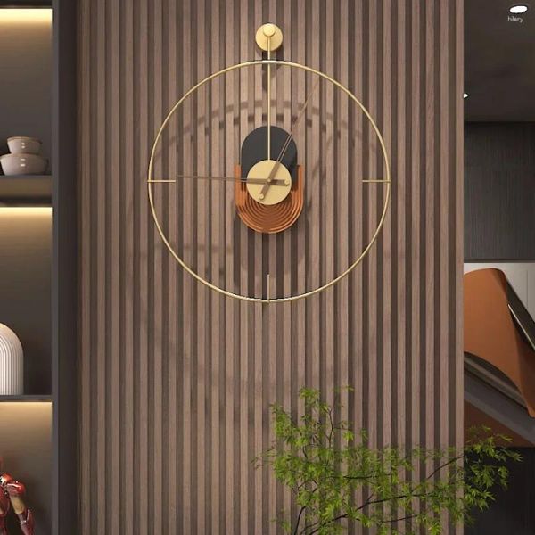 Relógios de parede Modern Living Room Clock Decoration Art exclusivo redonda elegante peças casas douradas de ferro preto nórdico zegar decoração