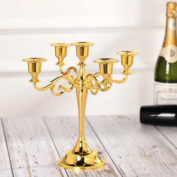 Titulares de velas Titular romântico conjunto estético Conjunto de ouro European Gold Modern Metal Living Room de luxo Decoração de casa Portavelas