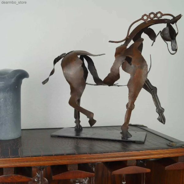 Arte e mestiere artistica statue di cavallo in metallo arredamento 100% fatti a mano moderni sculture artigianato decorazioni statue in metallo rustico ift scrivania decorazione l49