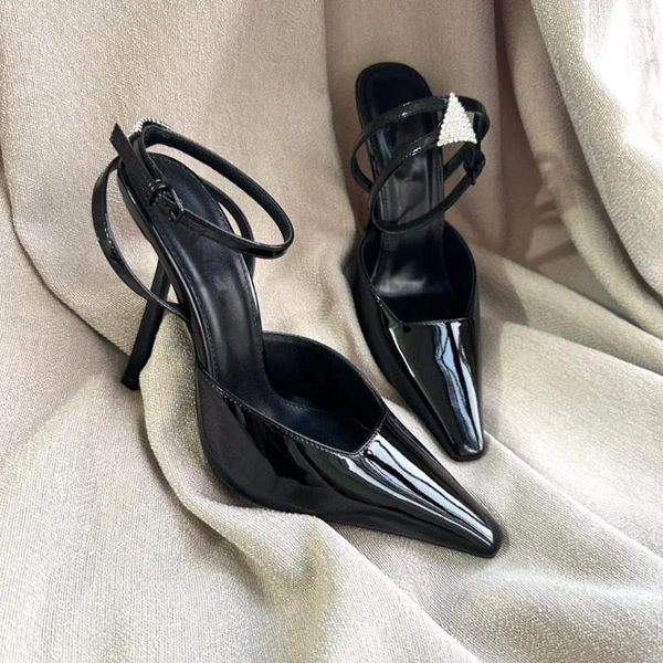 Sandali designer casual sexy lady fashion women shoes black in pelle nera appunti di punta a spillo tacchi alti zapatos mujer ballo
