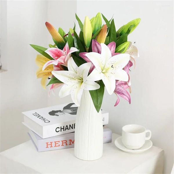 Flores decorativas Fossa Flor Flor Artificial Bouquet Buquet Single Lily Duas decoração de jardim de um ramo de broto