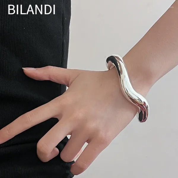 Bangle Bilandi Modern Jewelry Temperamental Metal Irregular Open Cuff Bracelets for Women Party Gifts Acessórios Exagerativos