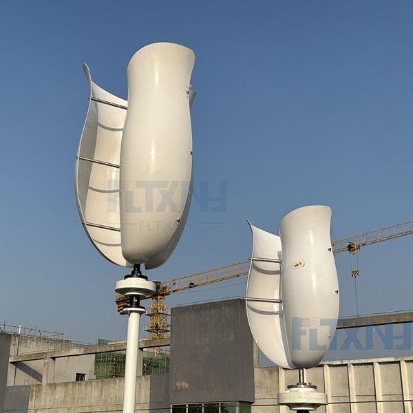 Generatori di turbine eoliche verticali 6KW 8KW 10KW 24V 48 Valutari a vento a energia libera internazionale con controller ibrido MPPT per uso domestico
