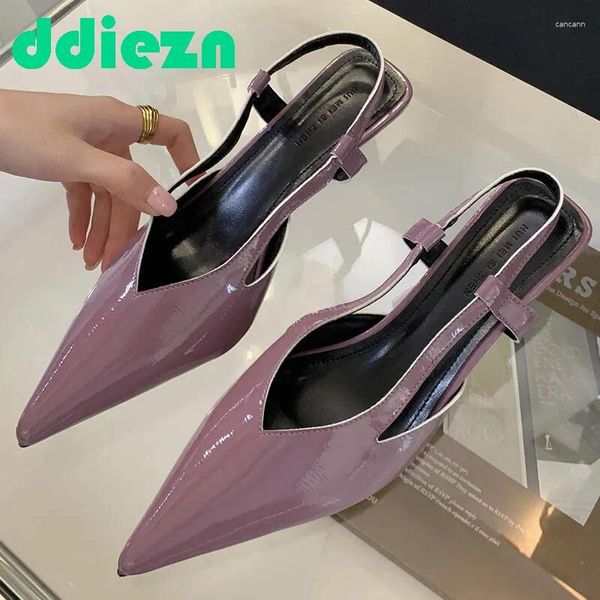 Sapatos de vestido bombas roxas calçadas de moda sandálias Slingback Saltos altos para mulheres femininas pontiagudas 2024 em senhoras