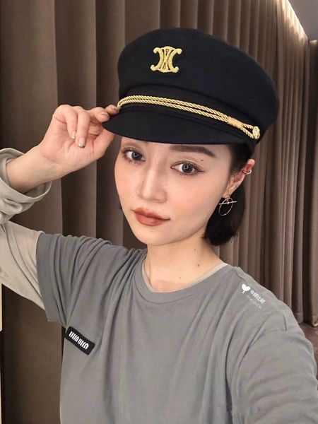 Celies Sun Hat febbre lo stesso stile Triumphal Arch Navy Newspaper Hat Hat Autumn and Winter 2024 New Western Woolen Cloth Painter Cap.